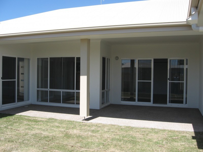 11 SEAWAY PARADE, Toogoom QLD 4655