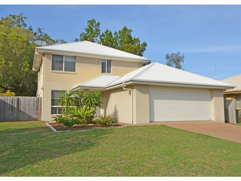 26 Wave Court, Toogoom QLD 4655