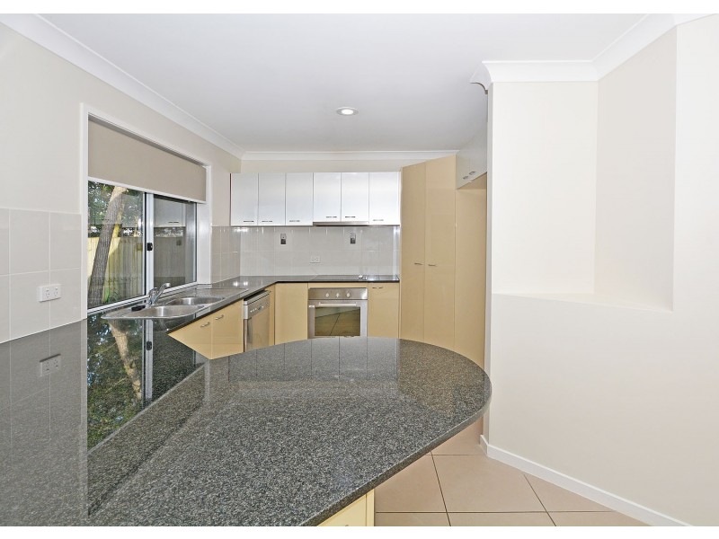 26 Wave Court, Toogoom QLD 4655