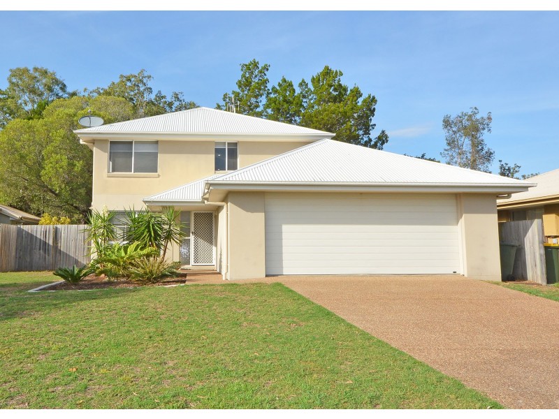 26 Wave Court, Toogoom QLD 4655