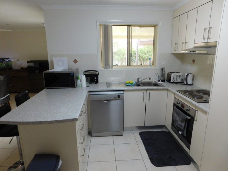 8 SEASHORE WAY, Toogoom QLD 4655