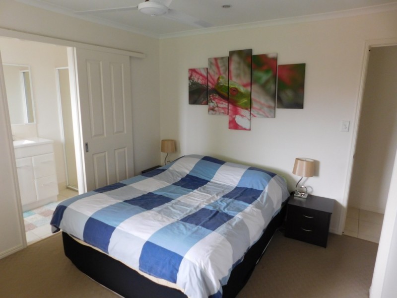 8 SEASHORE WAY, Toogoom QLD 4655