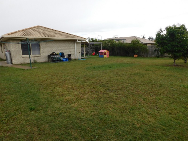 8 SEASHORE WAY, Toogoom QLD 4655
