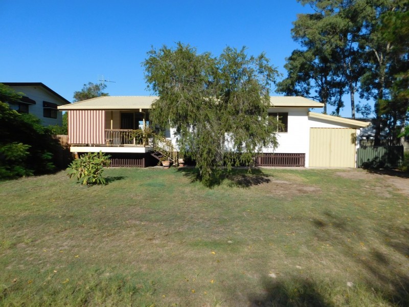 105 KINGFISHER PARADE, Toogoom QLD 4655