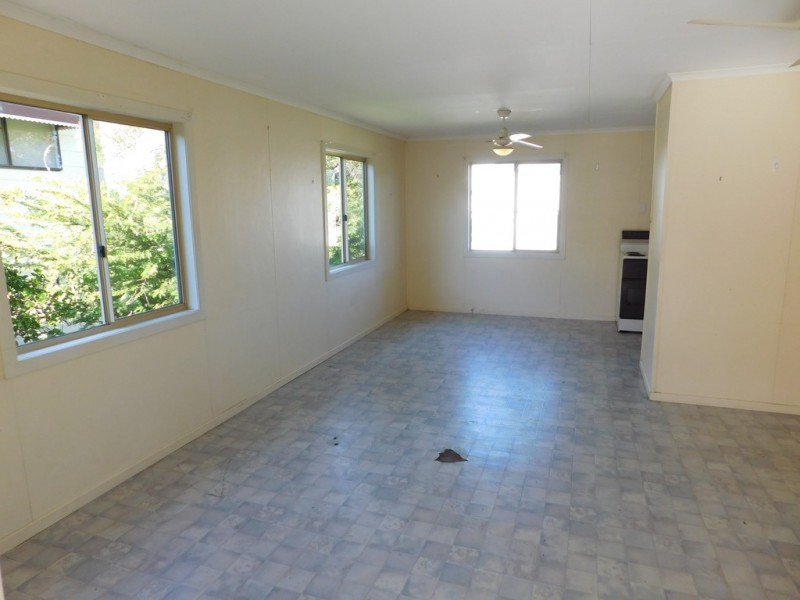 105 KINGFISHER PARADE, Toogoom QLD 4655