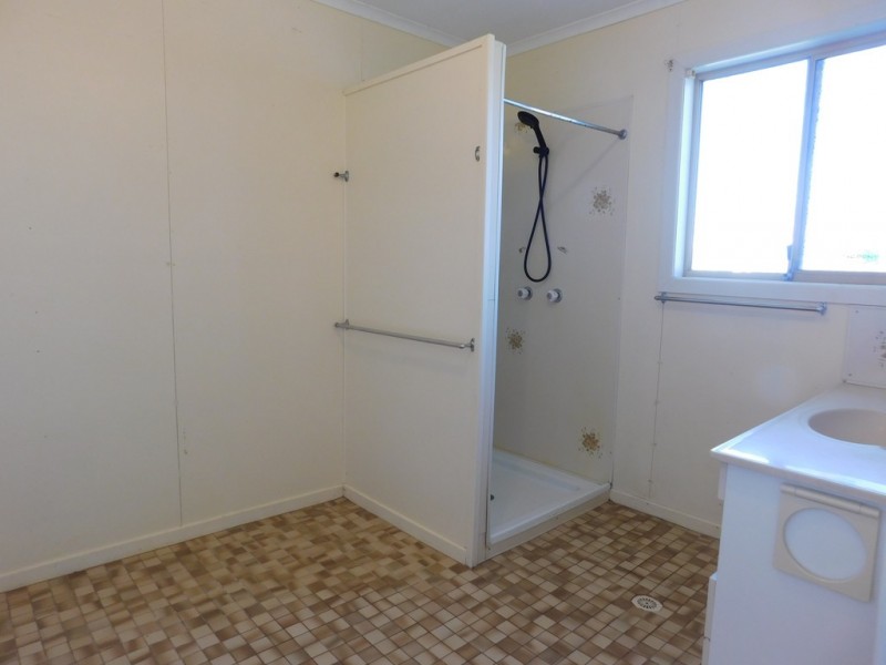 105 KINGFISHER PARADE, Toogoom QLD 4655