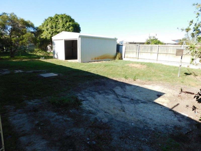 105 KINGFISHER PARADE, Toogoom QLD 4655