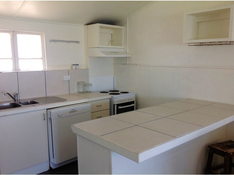 40 MORETON STREET, Toogoom QLD 4655