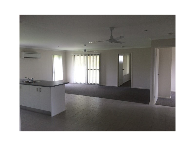 18 SEASHORE WAY, Toogoom QLD 4655