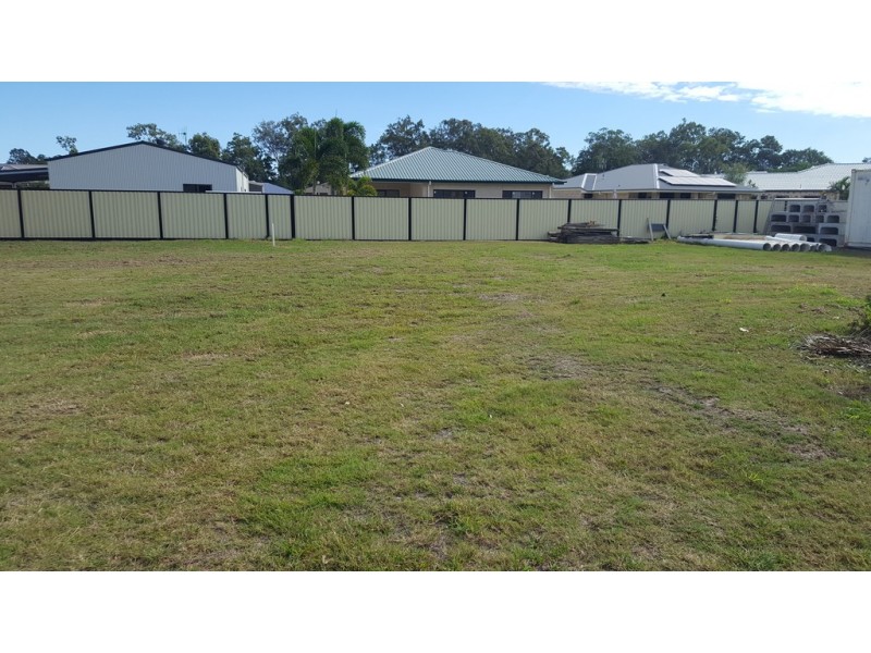 1A Coles Court, Toogoom QLD 4655