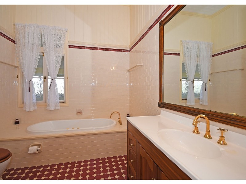 1208 Burrum Heads Road, Burrum River QLD 4659