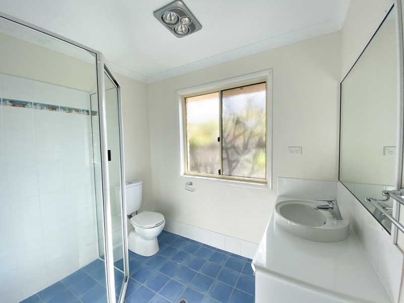 27 TREE VIEW ROAD, Toogoom QLD 4655