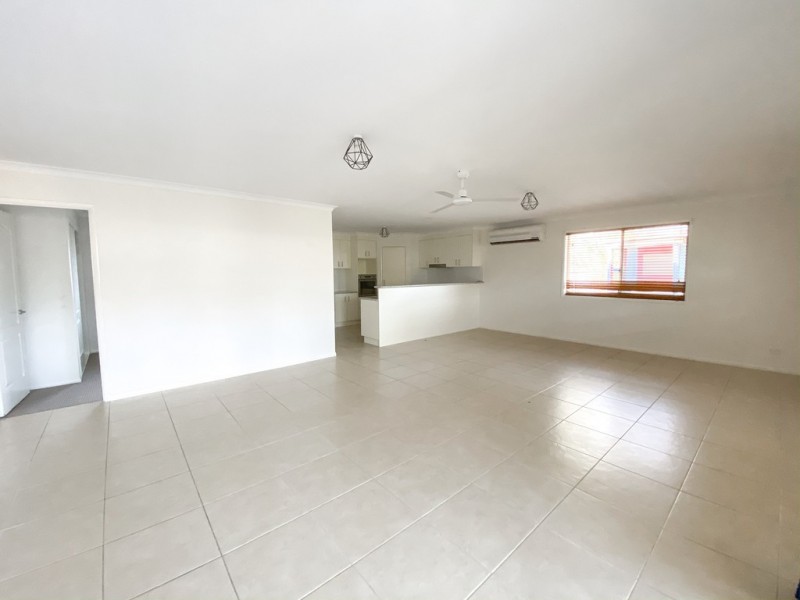 27 TREE VIEW ROAD, Toogoom QLD 4655