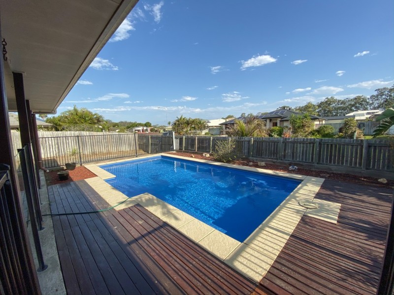 27 TREE VIEW ROAD, Toogoom QLD 4655