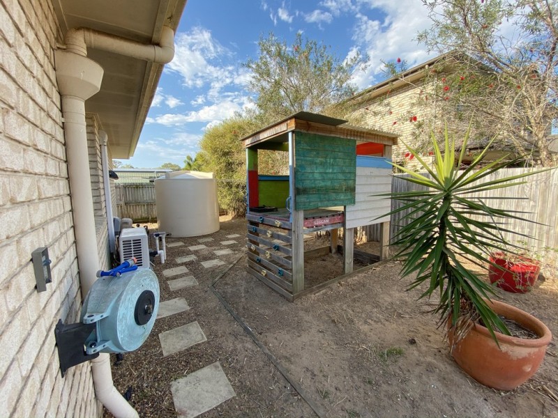 27 TREE VIEW ROAD, Toogoom QLD 4655