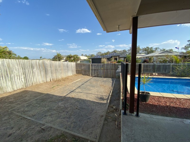 27 TREE VIEW ROAD, Toogoom QLD 4655