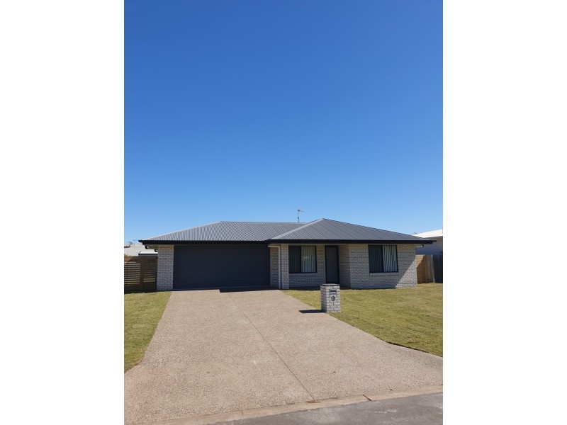 9 Seaway Parade, Toogoom QLD 4655