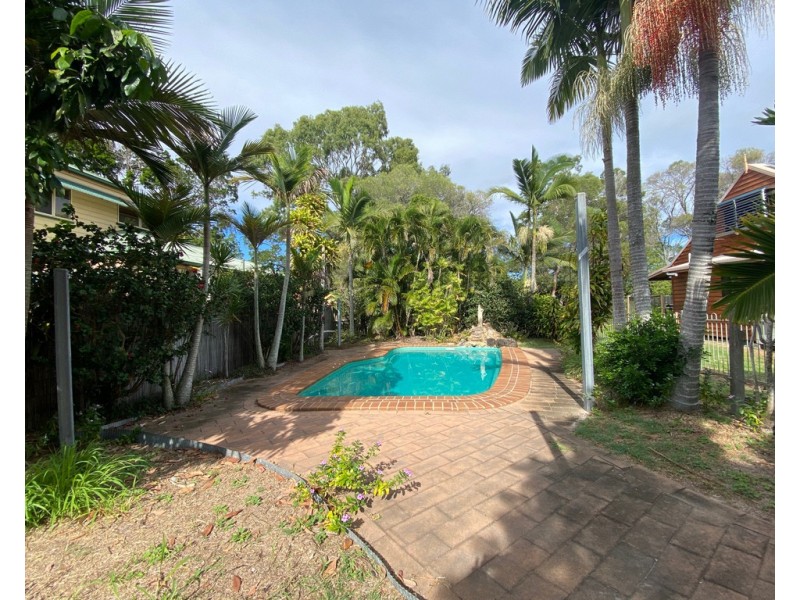 23 MORETON STREET, Toogoom QLD 4655