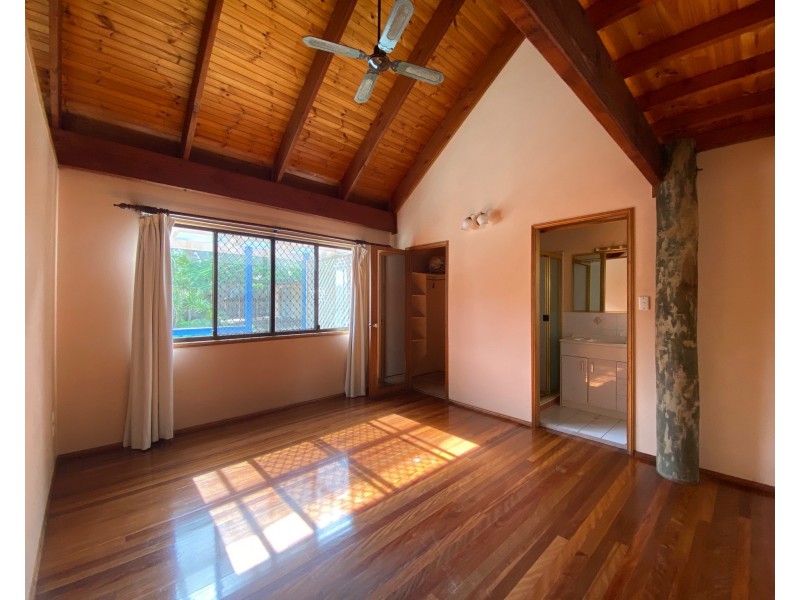 23 MORETON STREET, Toogoom QLD 4655
