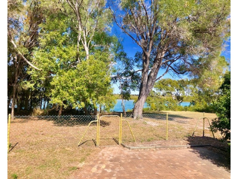 23 MORETON STREET, Toogoom QLD 4655