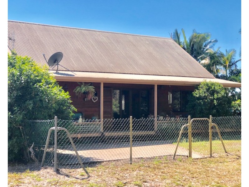 23 MORETON STREET, Toogoom QLD 4655