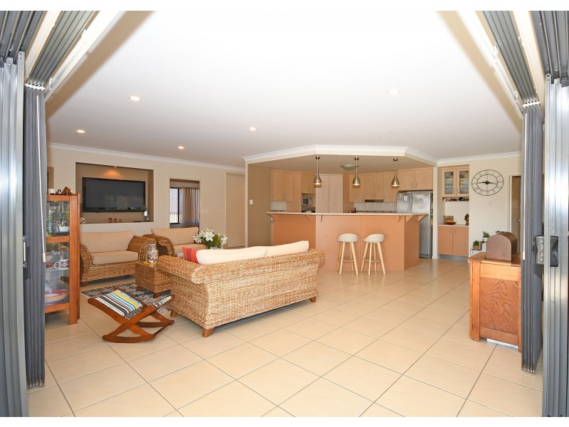 5 Majestic Court, Burrum Heads QLD 4659