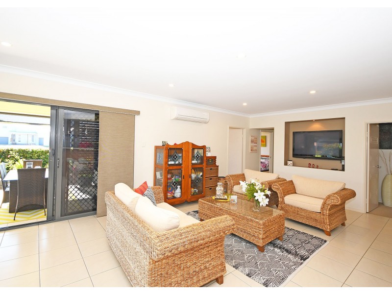 5 Majestic Court, Burrum Heads QLD 4659