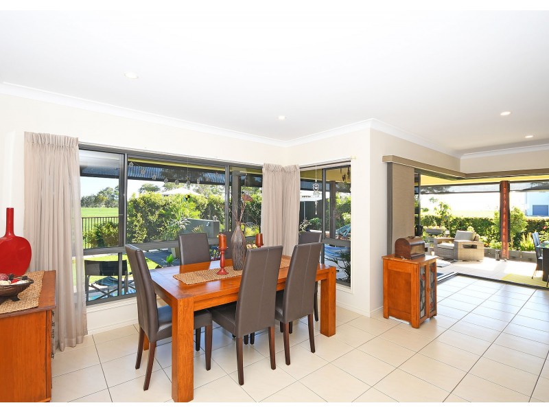 5 Majestic Court, Burrum Heads QLD 4659