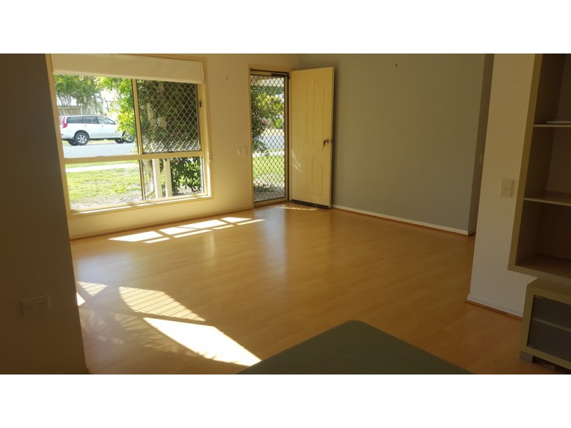 18 Desmond Drive, Toogoom QLD 4655