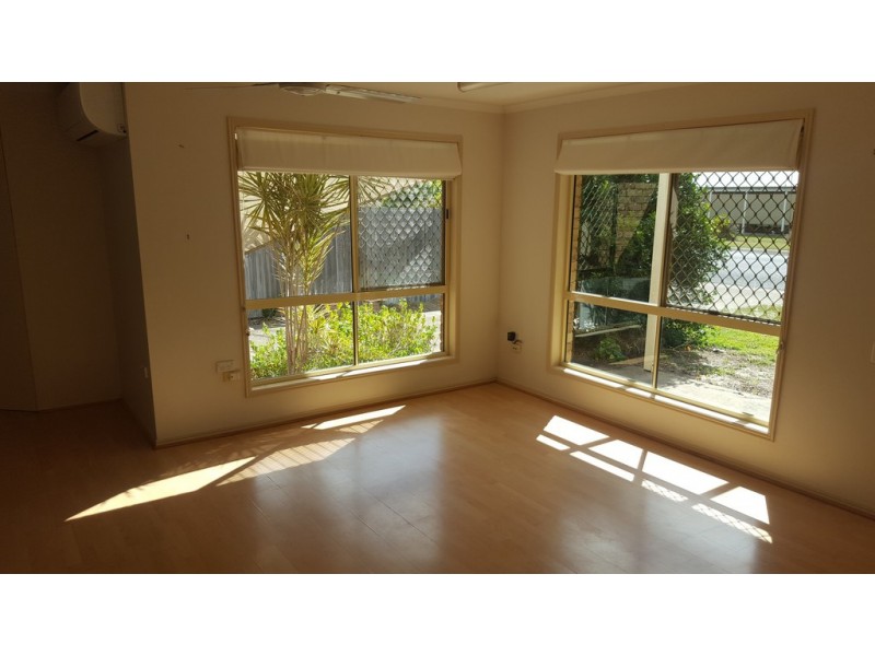 18 Desmond Drive, Toogoom QLD 4655