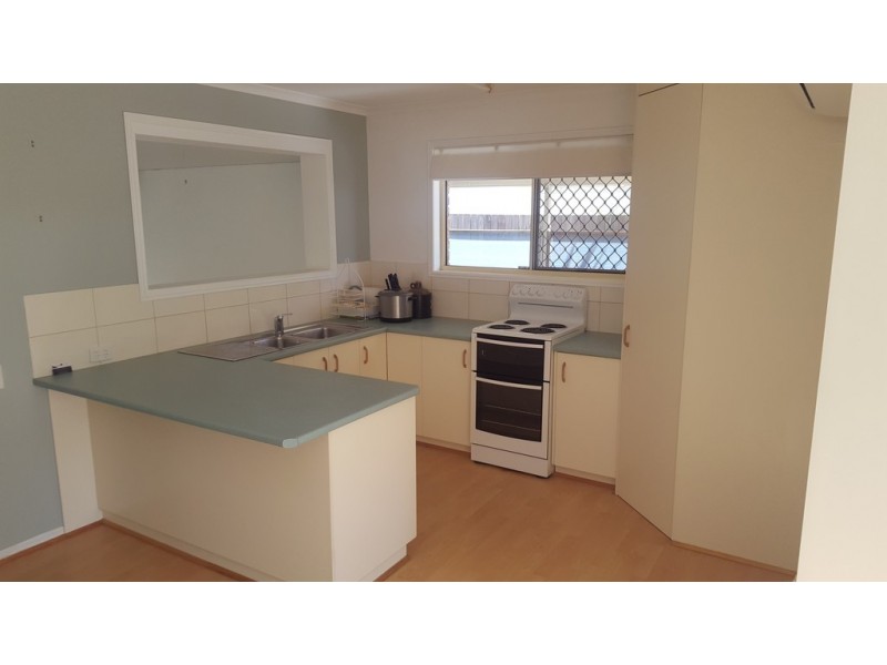 18 Desmond Drive, Toogoom QLD 4655