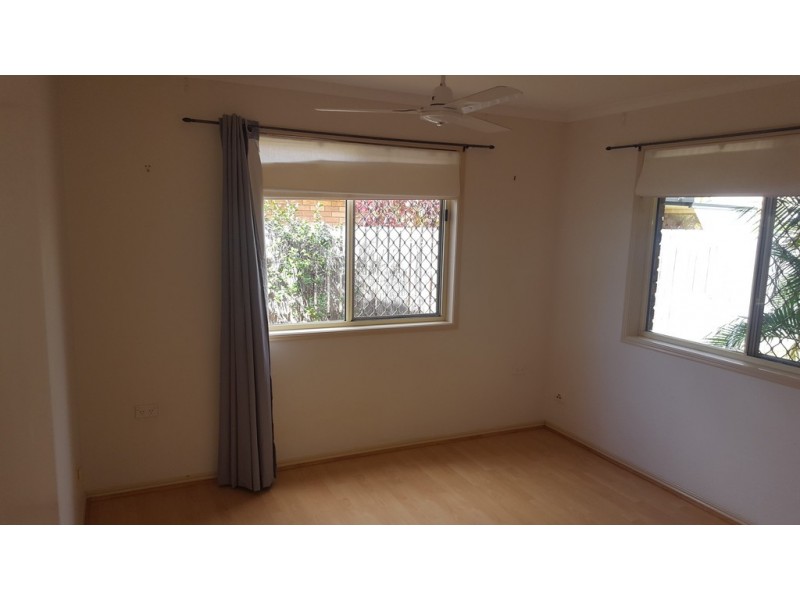 18 Desmond Drive, Toogoom QLD 4655