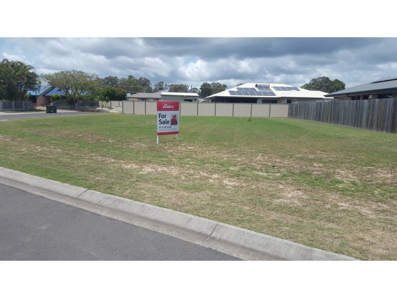 11 Sea Beach Way, Toogoom QLD 4655