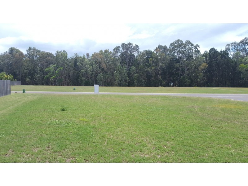 11 Sea Beach Way, Toogoom QLD 4655