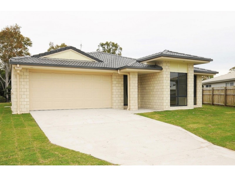 111 Northshore Avenue, Toogoom QLD 4655