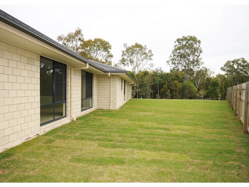 111 Northshore Avenue, Toogoom QLD 4655