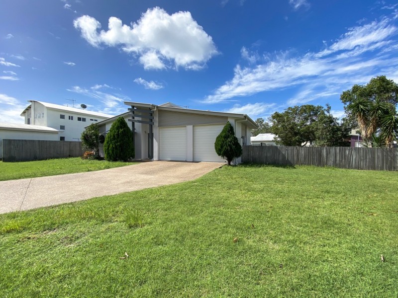 7 CLEARWATER CRESCENT, Toogoom QLD 4655