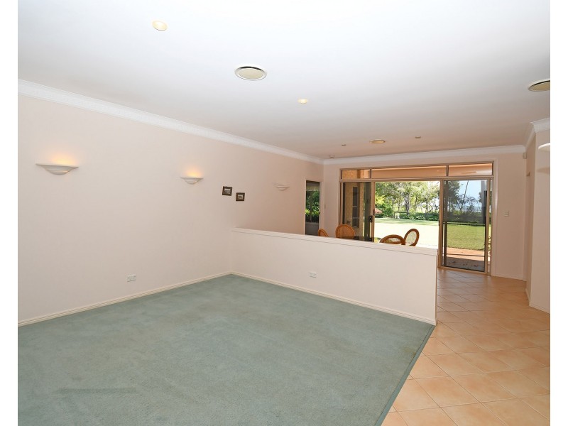 15 NAUTILUS COURT, Dundowran Beach QLD 4655