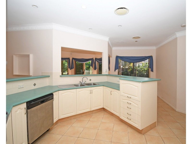 15 NAUTILUS COURT, Dundowran Beach QLD 4655