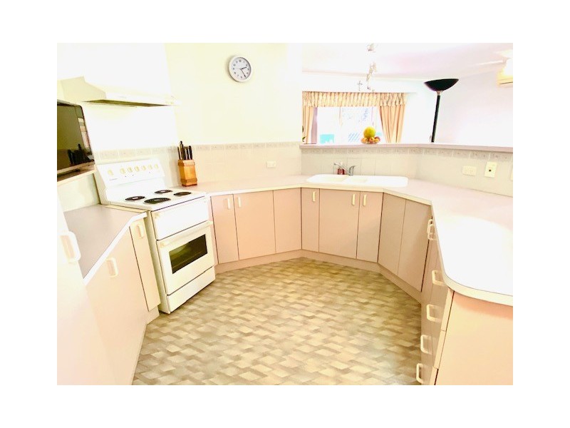 34 Desmond Drive, Toogoom QLD 4655