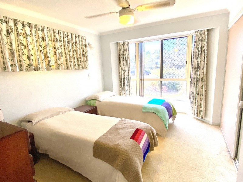 34 Desmond Drive, Toogoom QLD 4655