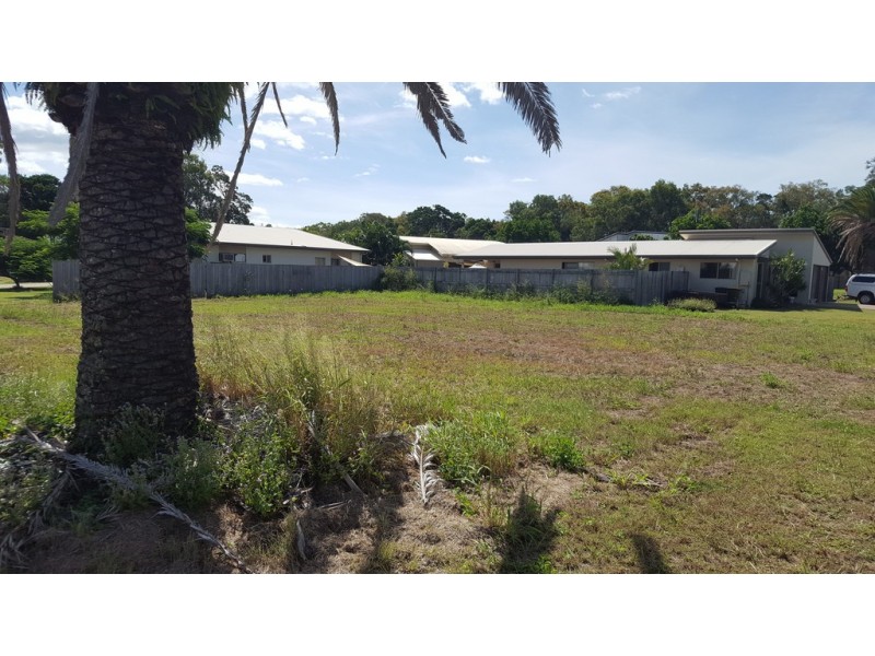 1 AQUA COURT, Toogoom QLD 4655