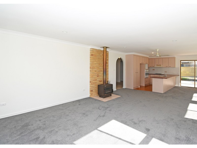 22 Kent Street, Torbanlea QLD 4662