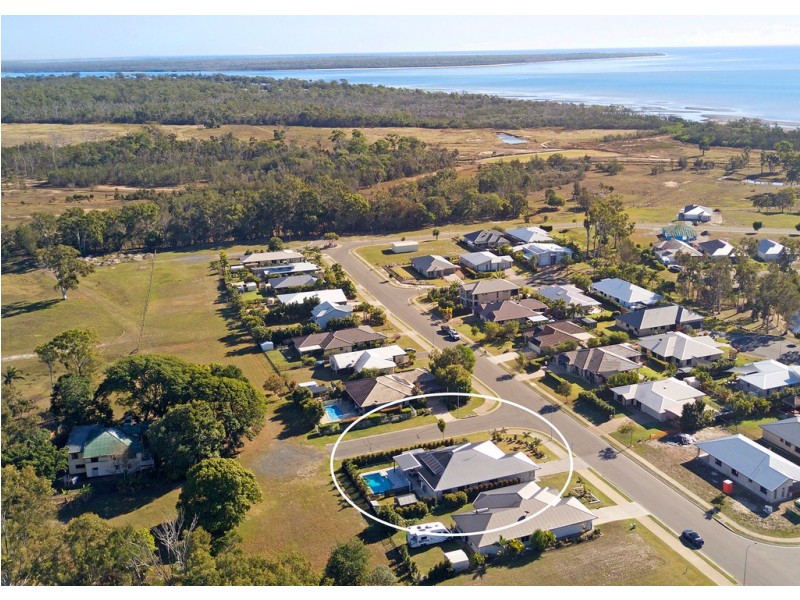 2 WREN WAY, Burrum Heads QLD 4659