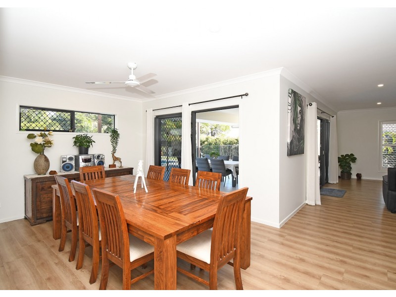 2 WREN WAY, Burrum Heads QLD 4659