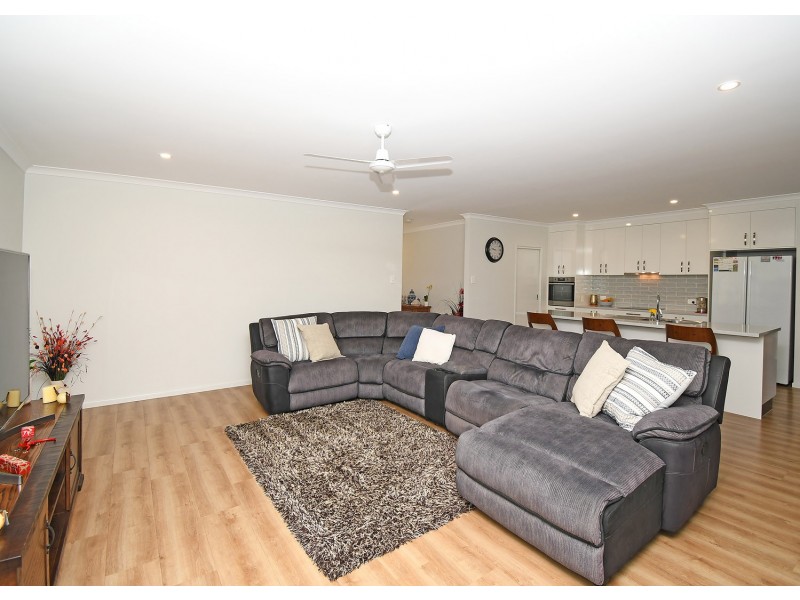 2 WREN WAY, Burrum Heads QLD 4659