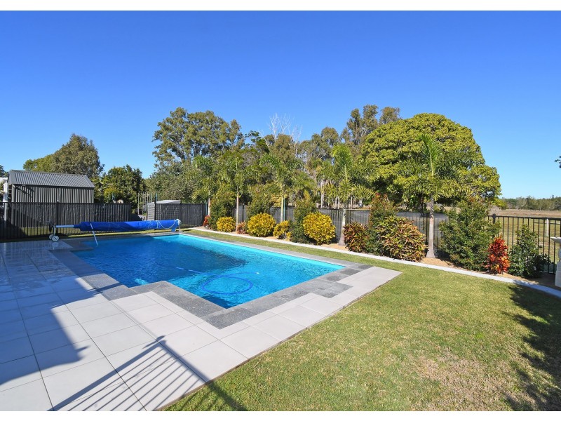 2 WREN WAY, Burrum Heads QLD 4659