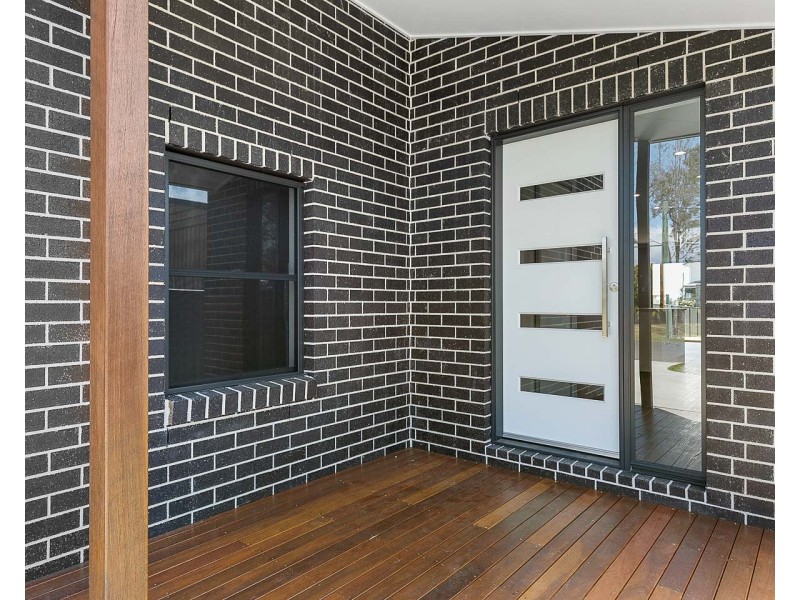 1/6 HOWARD STREET, Burrum Heads QLD 4659