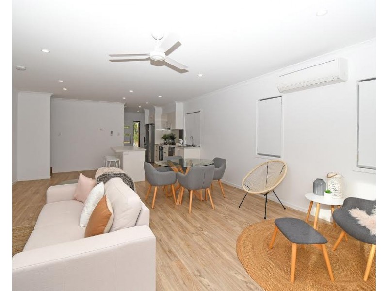 1/6 HOWARD STREET, Burrum Heads QLD 4659