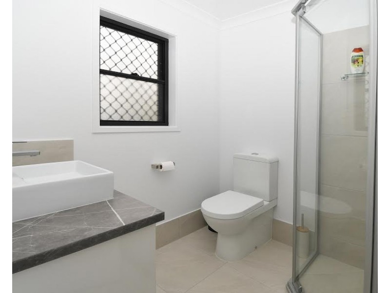 1/6 HOWARD STREET, Burrum Heads QLD 4659